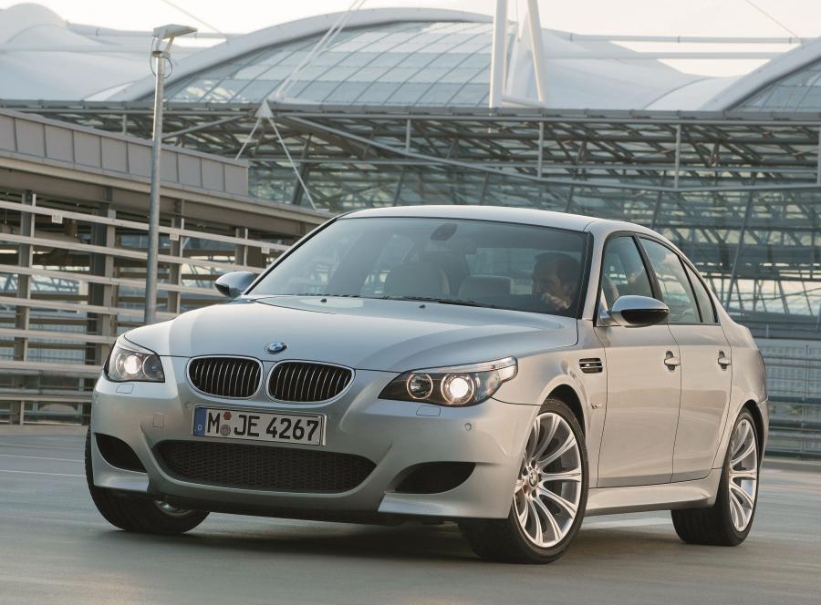  BMW M5 (E60) 2004 года  (WW) (фото 86 из 98)